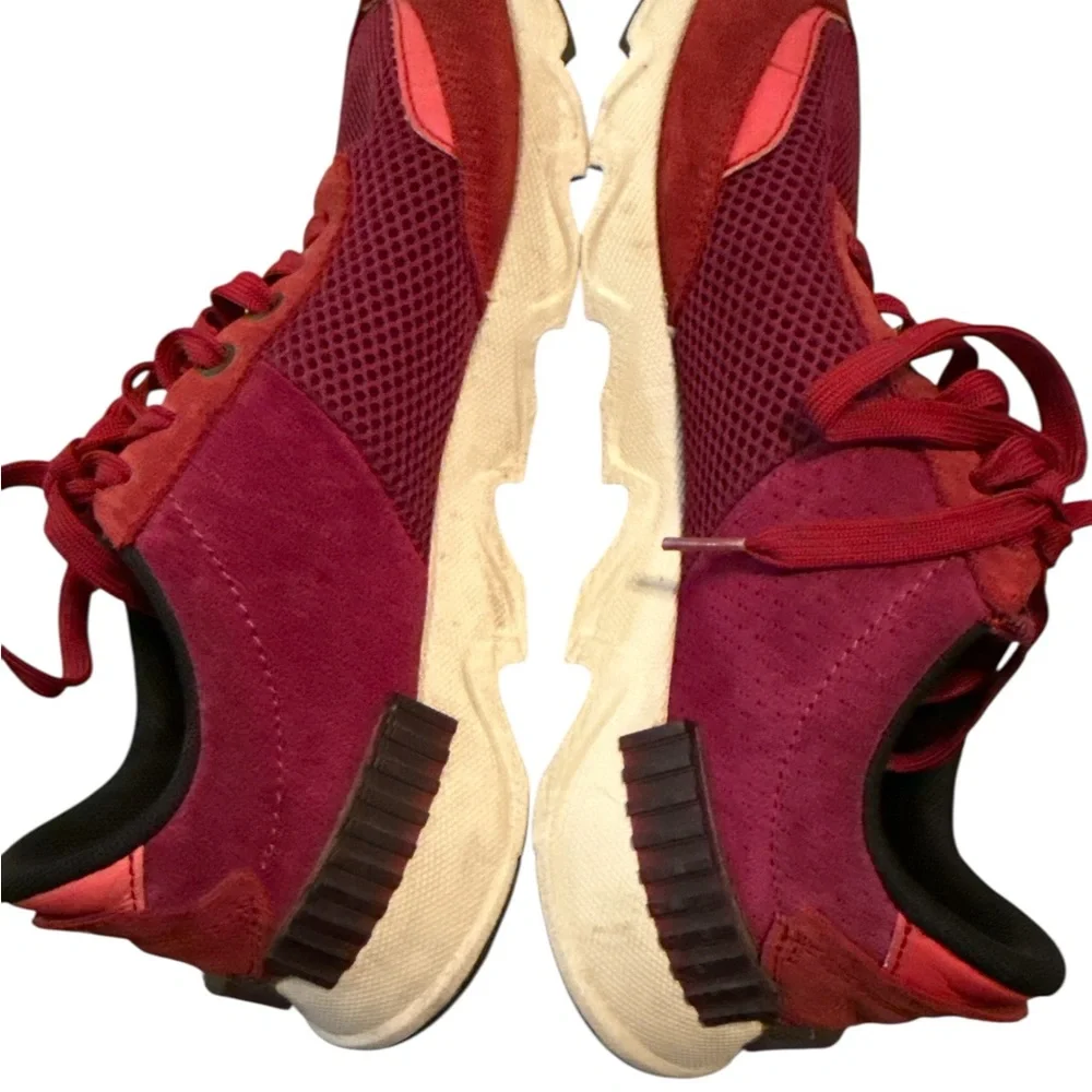 Sorel Kinetic Impact Sneakers Size‎ 9 Suede Mesh Upper Red Pink Athleisure